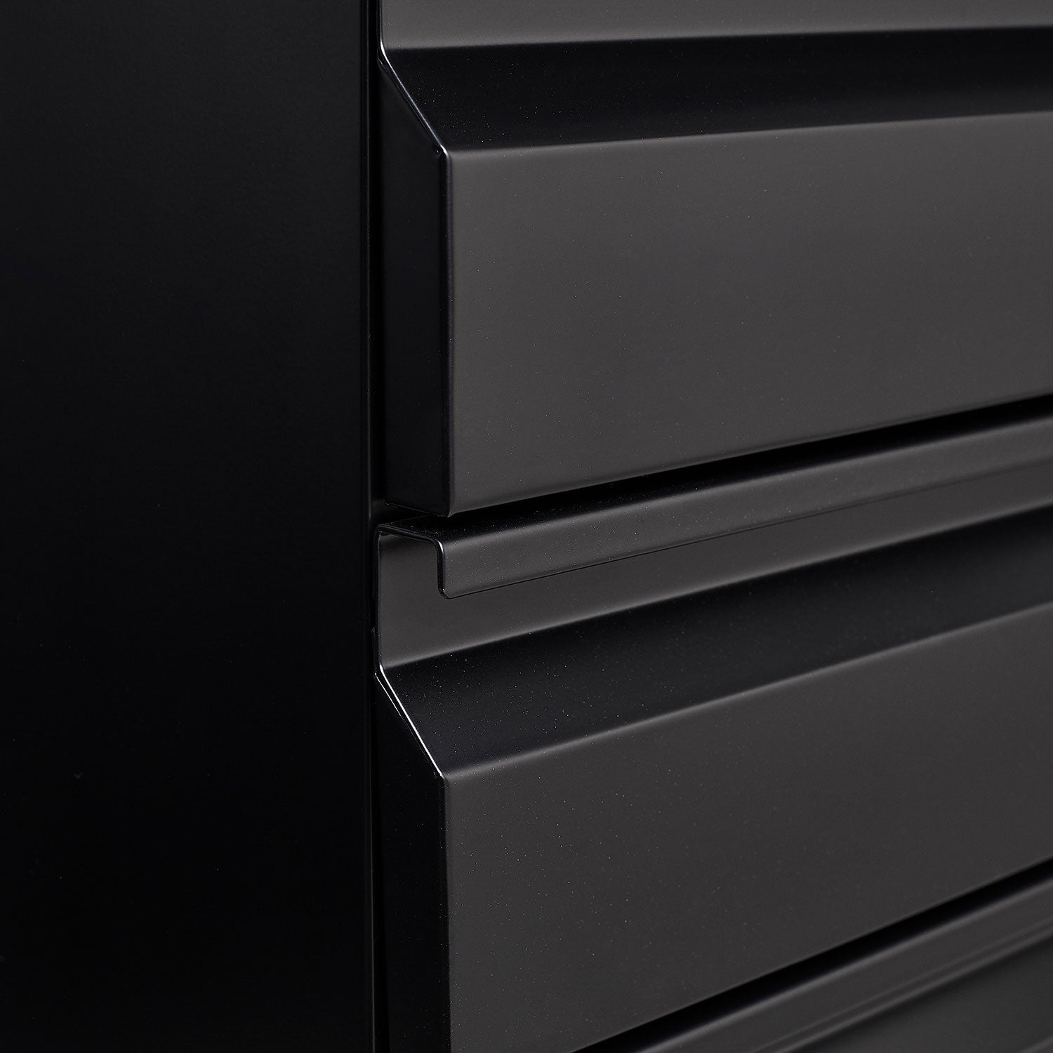 Locked Three Drawer Mobile Metal Filing Cabinet with Wheels