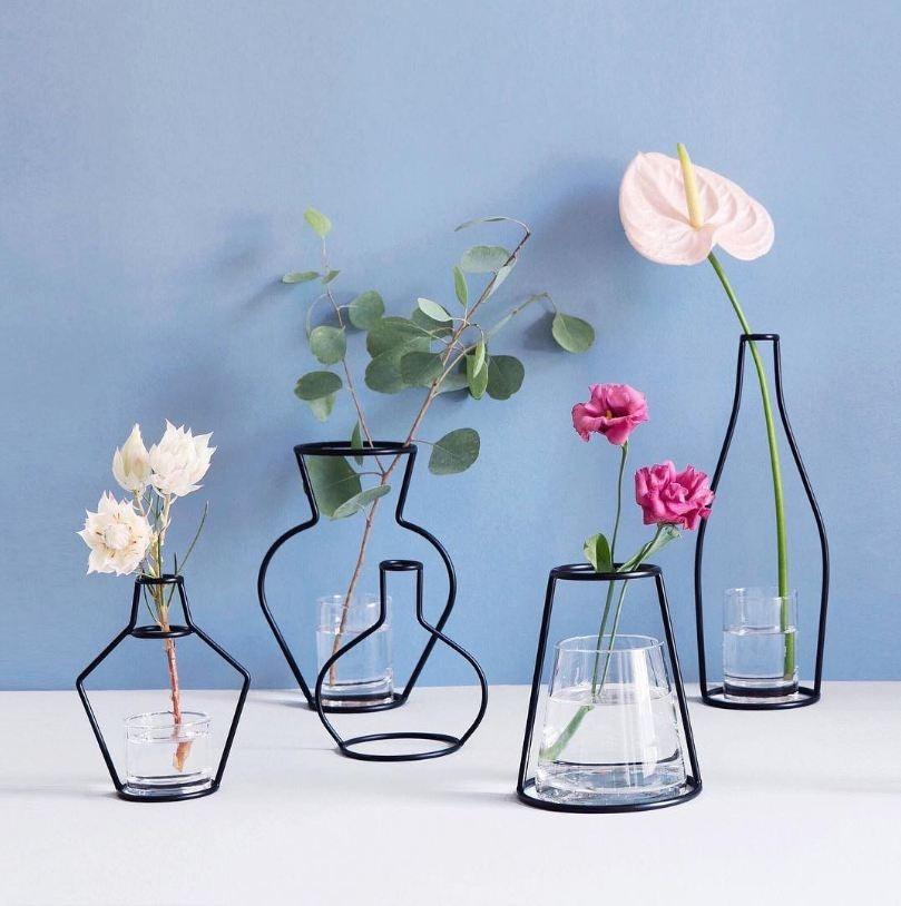 Nordic Metal Wall Vase Frame for Modern Home Decor