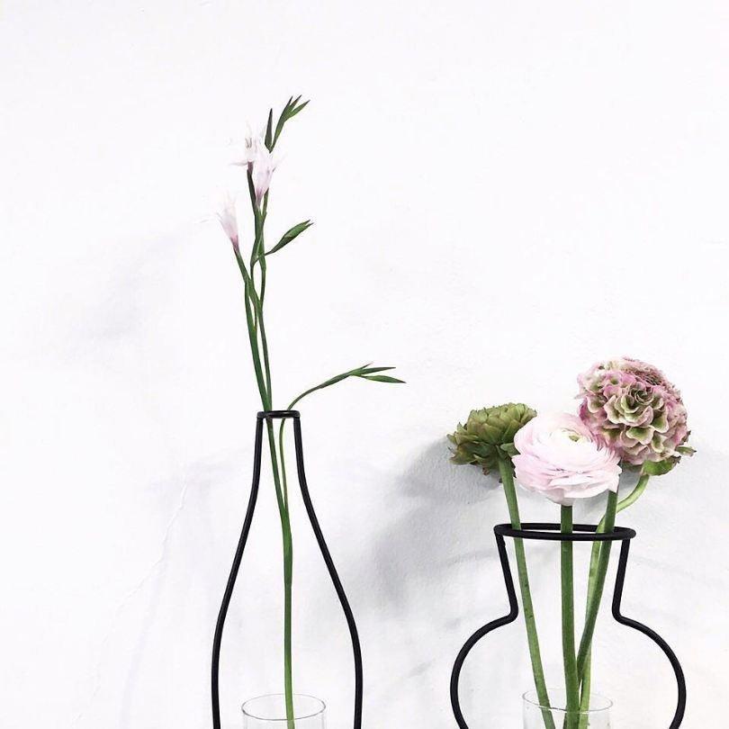 Nordic Metal Wall Vase Frame for Modern Home Decor